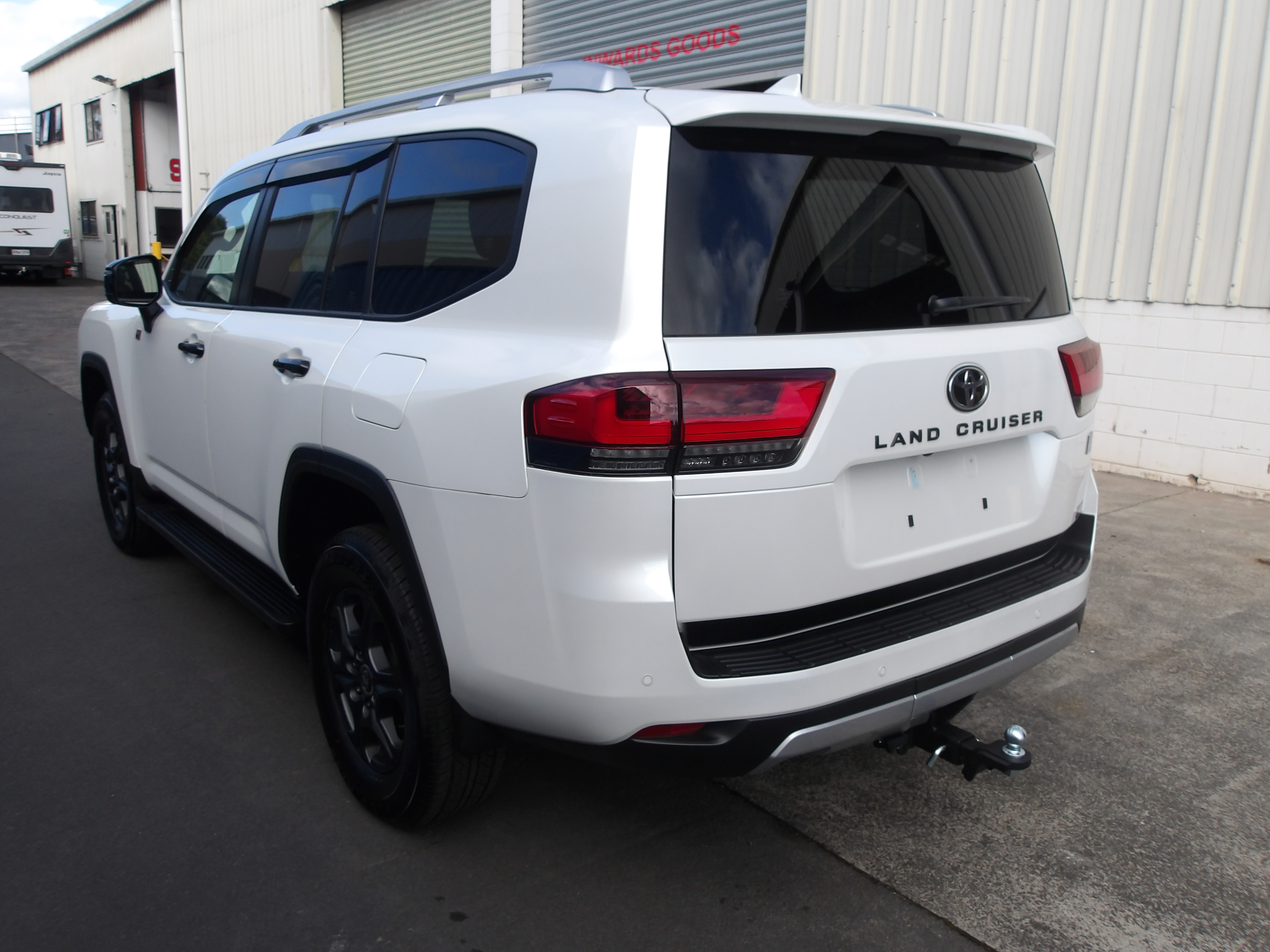 TOYOTA LANDCRUISER STATIONWAGON 2024-CURRENT